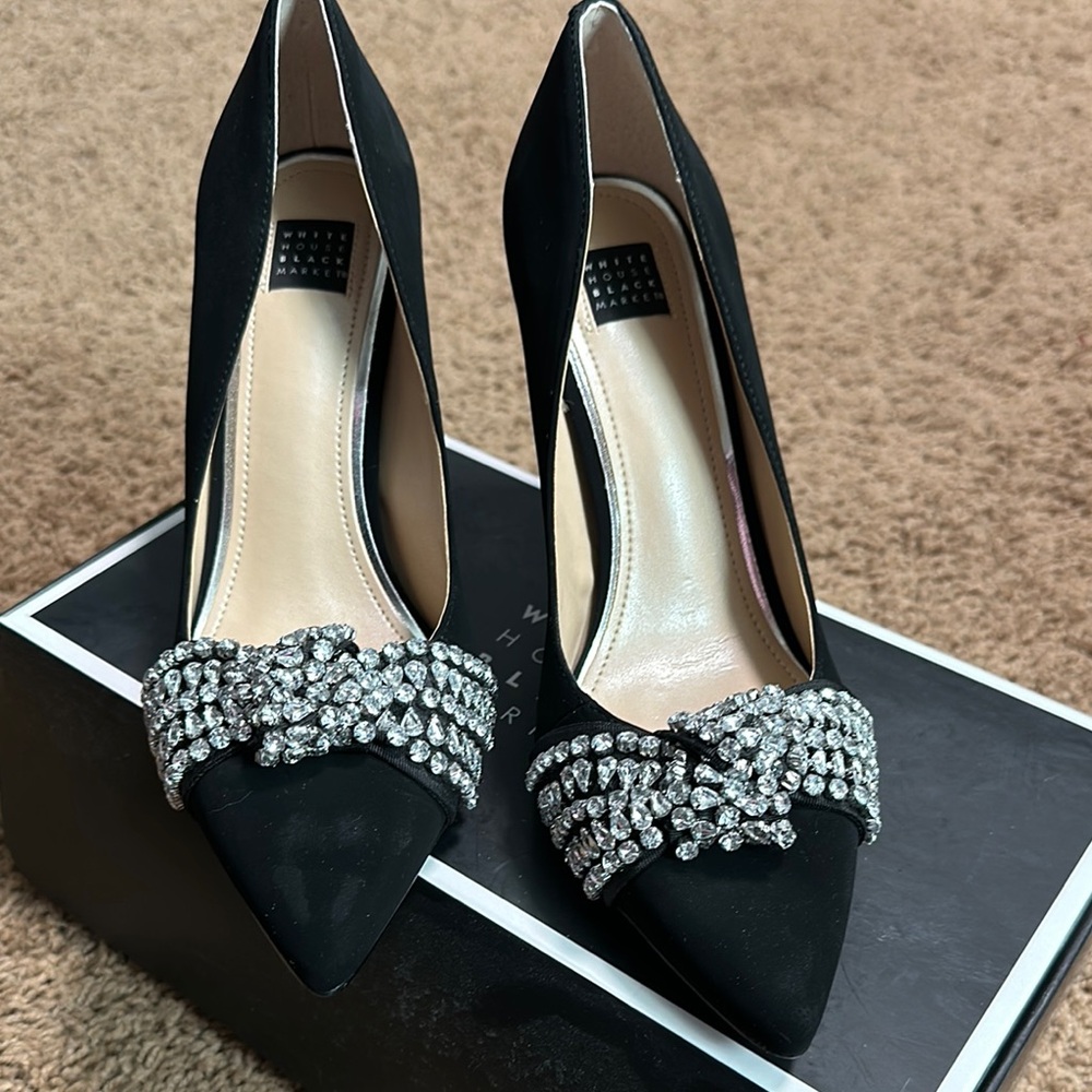 White House Black Market Black and Silver Heels with Pointed Toe Design